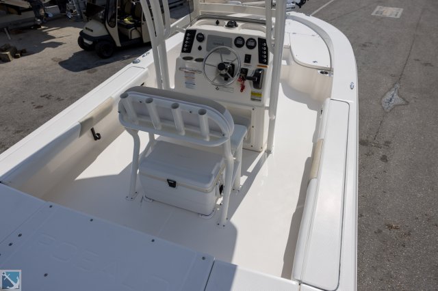 Used 2015  powered Power Boat for sale